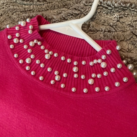 Pink mock neck sweater - Picture 3 of 4